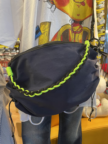 〒653-0811 兵庫県神戸市長田区大塚町１丁目８