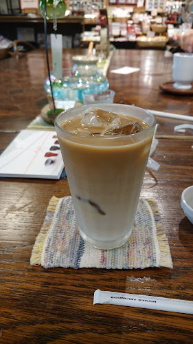 Opinii despre 駅カフェ(七日町駅カフェ) în 会津若松市 - 飲食業