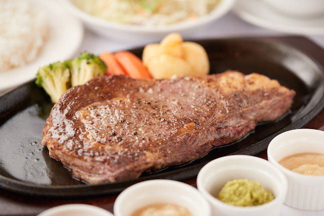 JUMBO STEAK HAN'S 松山店 - 那覇市