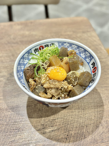 Opinii despre 肉問屋肉まる商店 イオンモール神戸南店 în 神戸市 - 飲食業