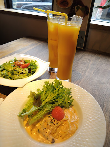 〒739-0025 広島県東広島市西条中央３丁目２６−５