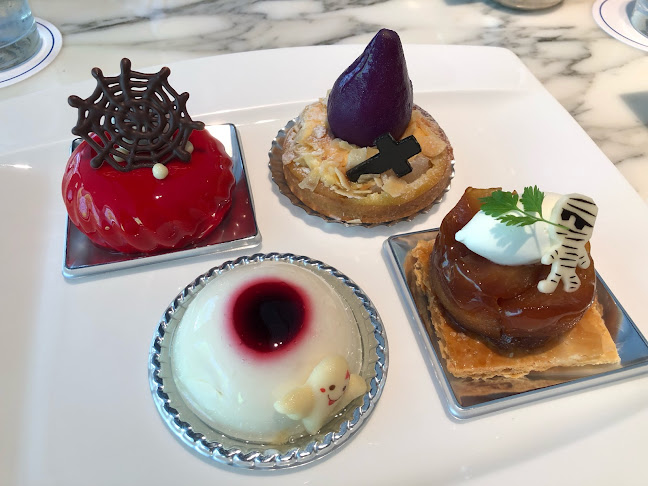 ロビーラウンジ ホテル日航大阪 - 飲食業