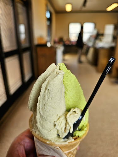 石田牧場のジェラート屋 めぐり - 伊勢原市