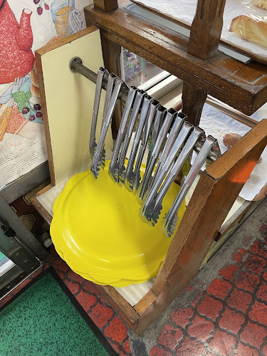 スギウラベーカリー