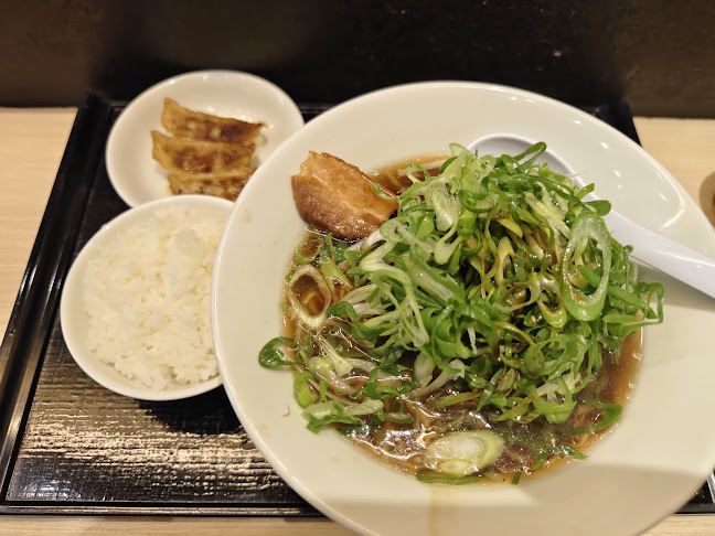 らーめん しおじ - 飲食業