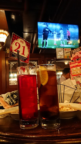 Opinii despre HUB東京オペラシティ店 în 新宿区 - 飲食業