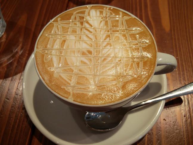 〒252-0302 神奈川県相模原市南区上鶴間１丁目４６−７