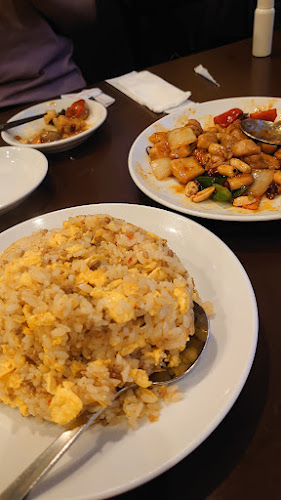 Opinii despre 芳園 în 横浜市 - 飲食業