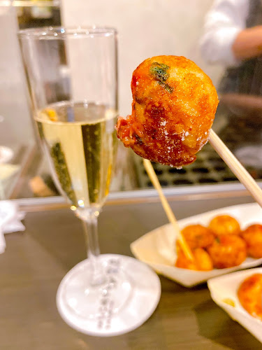 Comentarii opinii despre 大阪たこ焼きとハイボール 伊賀流