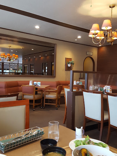 ロイヤルホスト橘通店