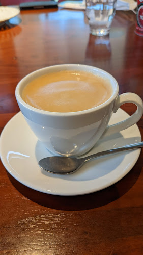 〒257-0031 神奈川県秦野市曽屋１７５８