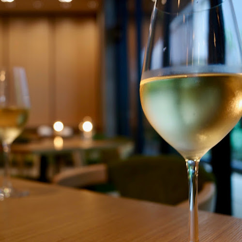 Opinii despre とれたて魚と野菜の小料理 KIGI（Sustainable restaurant） în 千代田区 - 飲食業