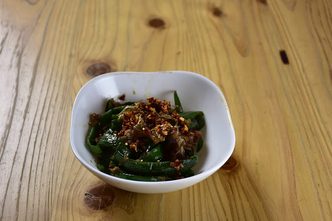 Comentarii opinii despre 炭火串焼き やきとん 正一郎