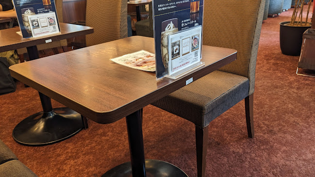 Comentarii opinii despre 喫茶室ルノアール 歌舞伎座前店