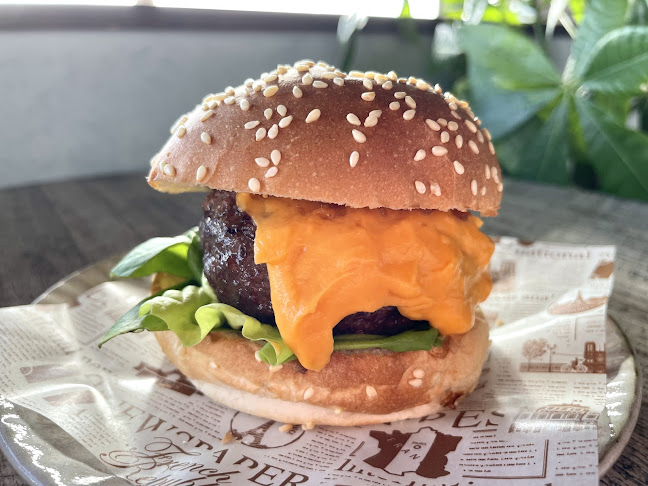 〒655-0049 兵庫県神戸市垂水区狩口台７丁目１５−２１