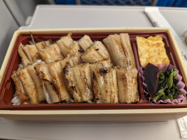 じんぼ ekieおみやげ館店 - 飲食業