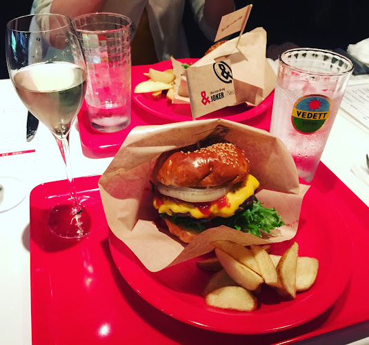 〒530-0002 大阪府大阪市北区曾根崎新地１丁目５−８ 5F