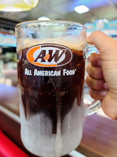 Comentarii opinii despre A&W イーアス沖縄豊崎店