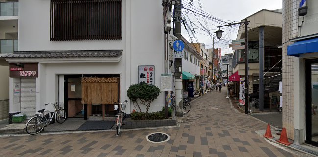 丸美食堂本店駅前店