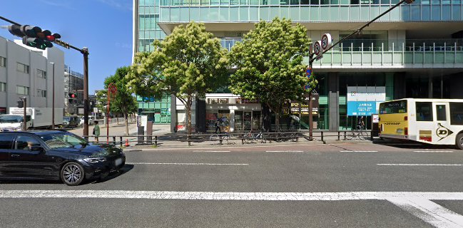ラパウザ 上大岡ミオカ店