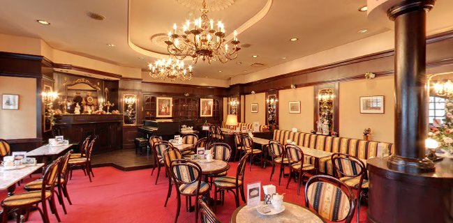 Opinii despre ウィーン菓子 シュトラウス în 青森市 - 飲食業