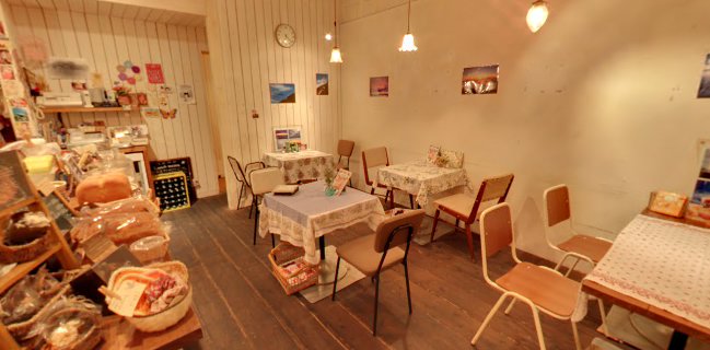 Opinii despre パンカフェ スワロウテイル în 大阪市 - 飲食業