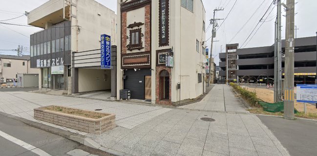 スナックけいろん