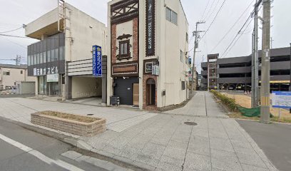 スナックけいろん