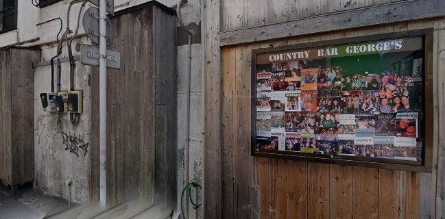 Opinii despre George's Bar ジョージズバー în 横須賀市 - 飲食業