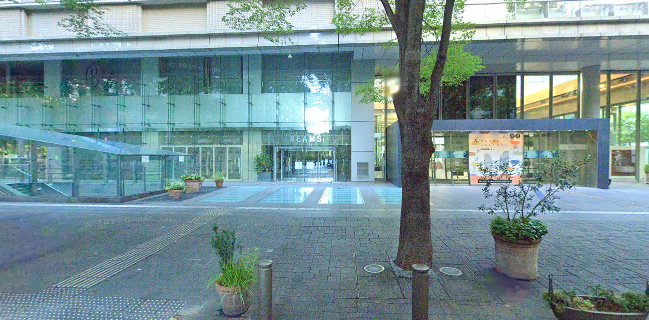 Opinii despre スターバックス コーヒー 丸の内ビル店 în 千代田区 - 飲食業