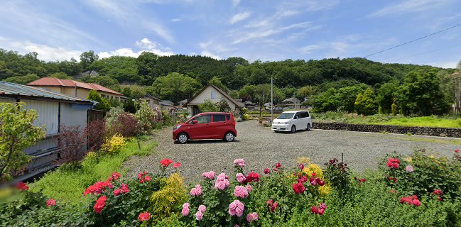 〒407-0004 山梨県韮崎市藤井町南下條５８６