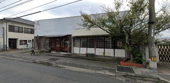 〒761-8082 香川県高松市鹿角町２５６