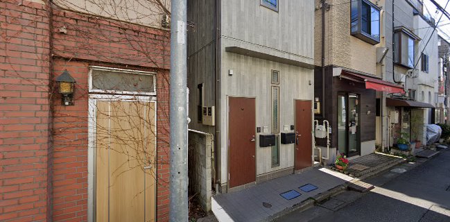 〒176-0006 東京都練馬区栄町３７−９ シャトー鳩山