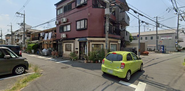 服と雑貨＆カフェ 地球館