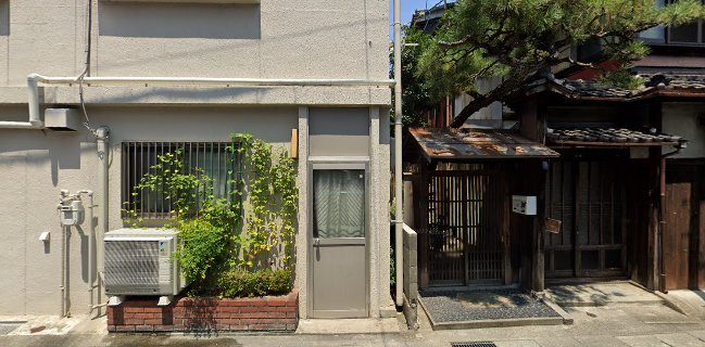 〒520-0807 滋賀県大津市松本２丁目２−１８