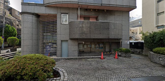 メイドダイニングかなで